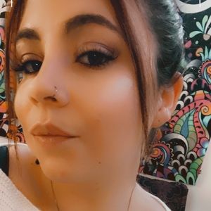 Meet your Posher, Alyzabeth